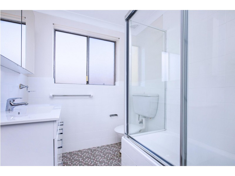 4/33 Orpington Street, Ashfield NSW 2131