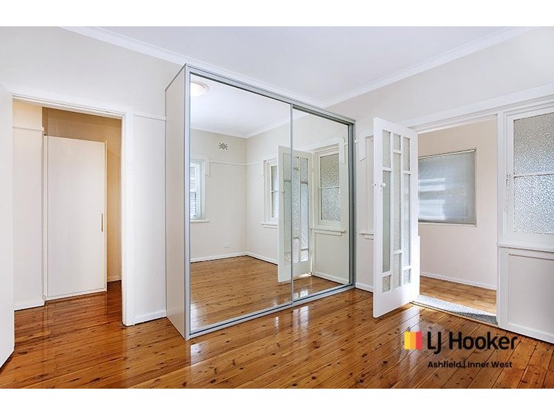 2/57 Grosvenor Crescent, Summer Hill NSW 2130