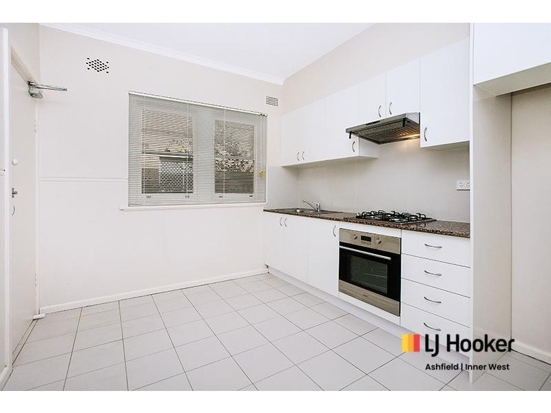 2/57 Grosvenor Crescent, Summer Hill NSW 2130