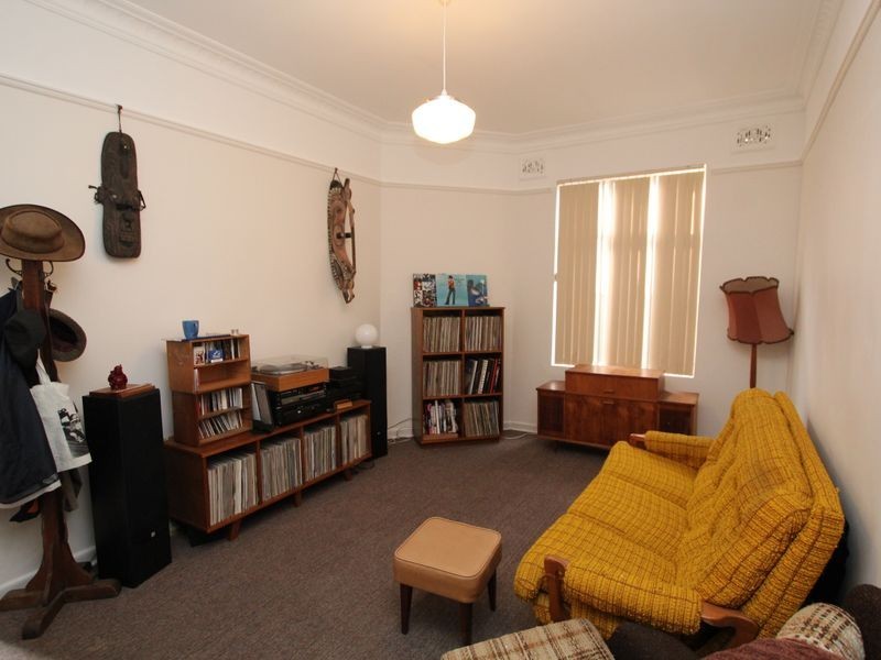 1/6 Heighway Avenue, Ashfield NSW 2131