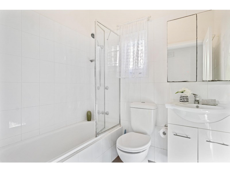 13 Heighway Avenue, Ashfield NSW 2131