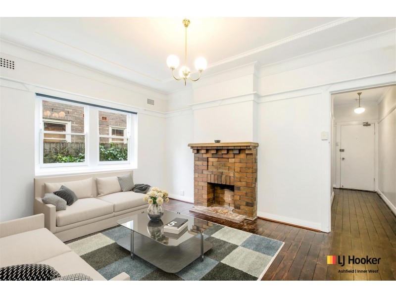 2/8 Grainger Avenue, Ashfield NSW 2131