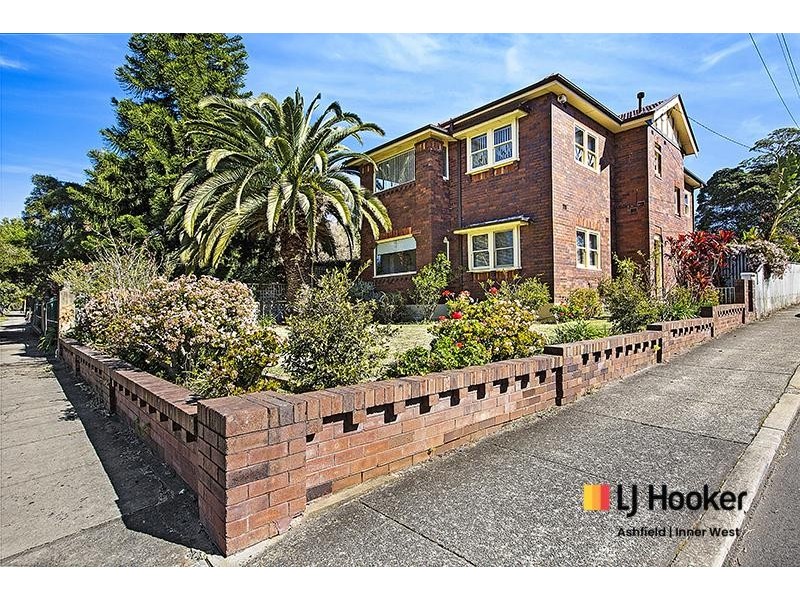 2/139 Victoria Street, Ashfield NSW 2131