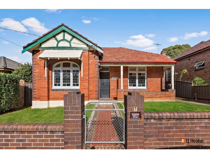 7 Wallace Street, Ashfield NSW 2131