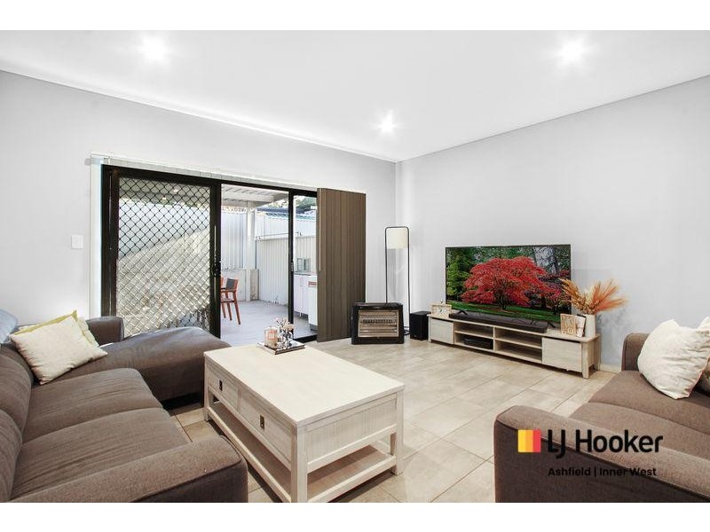 2/20-22 Balanada Avenue, Chipping Norton NSW 2170