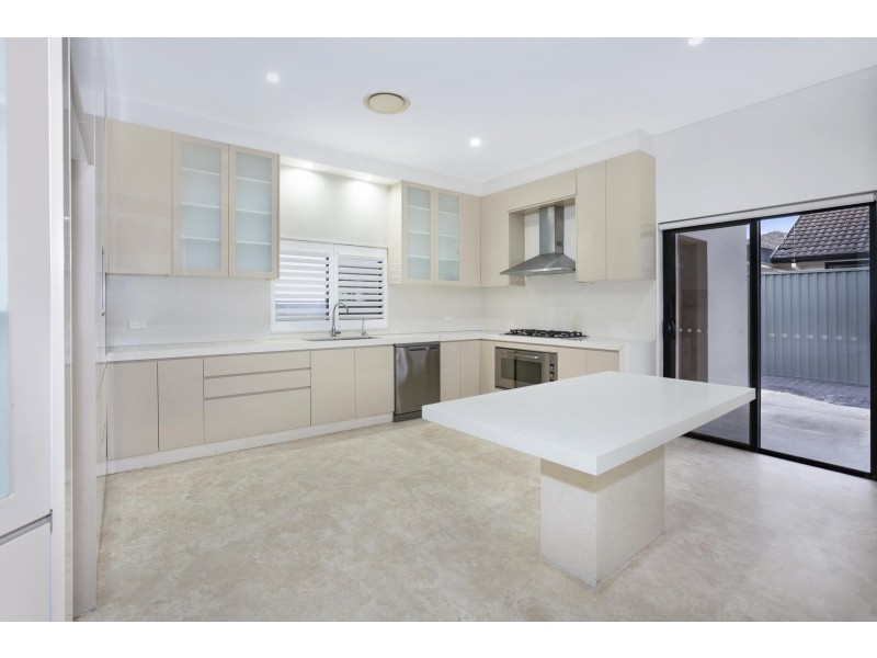 7 Beresford Avenue, Croydon Park NSW 2133
