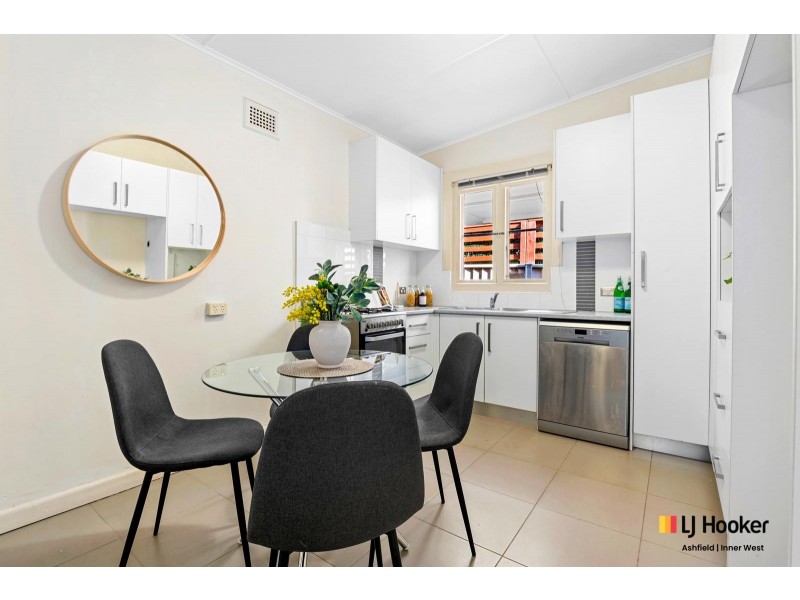 18 Shaftesbury Road, Burwood NSW 2134