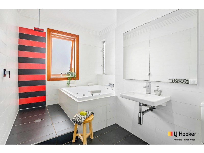 18 Tennent Parade, Hurlstone Park NSW 2193