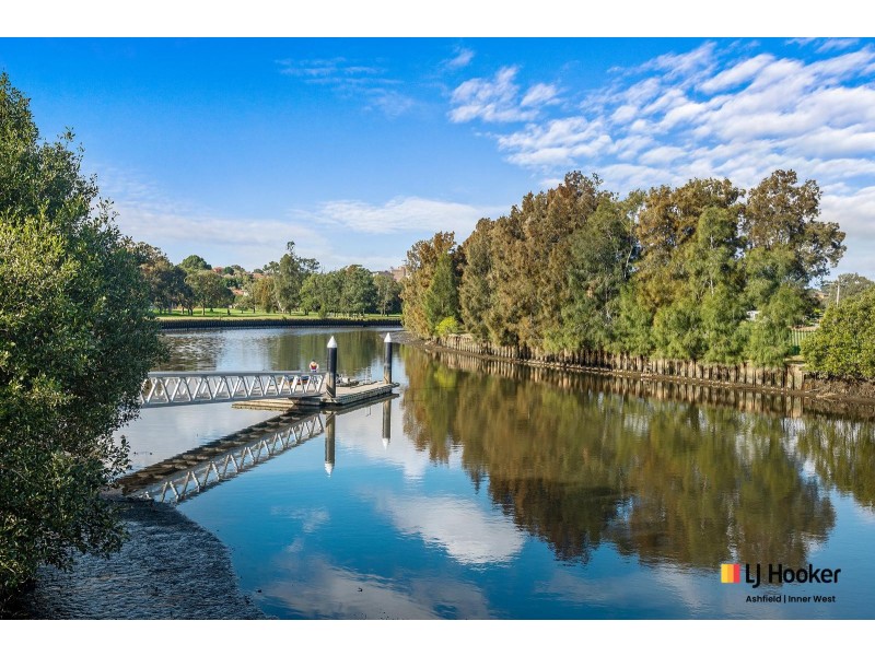 18 Tennent Parade, Hurlstone Park NSW 2193