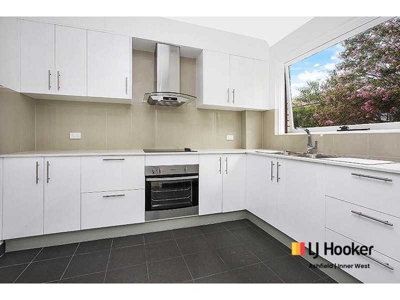 8/11 Ormond Street, Ashfield NSW 2131