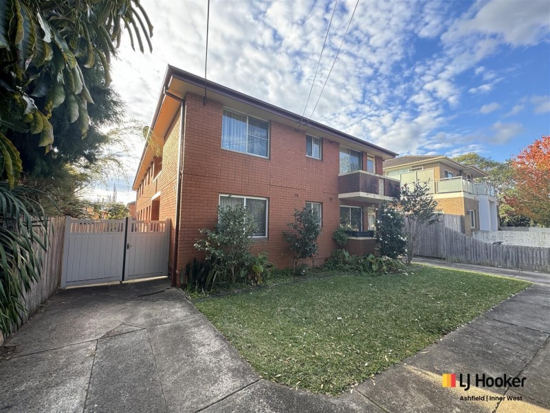2/7 North Pde, Campsie NSW 2194