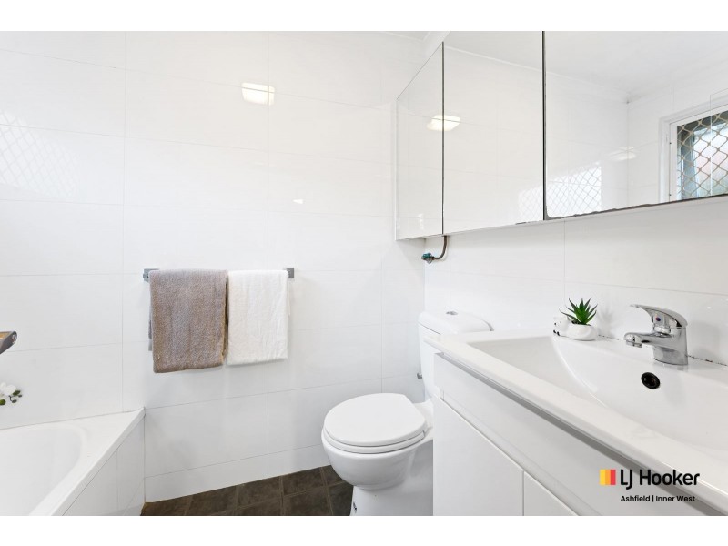 2/88 Alt Street, Ashfield NSW 2131