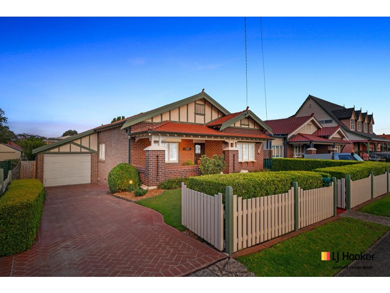 32 Badminton Road, Croydon NSW 2132