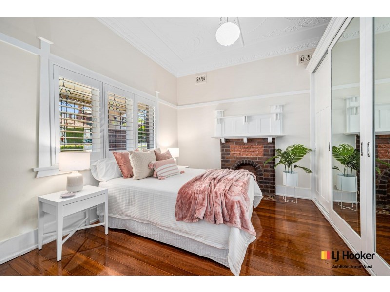 32 Badminton Road, Croydon NSW 2132
