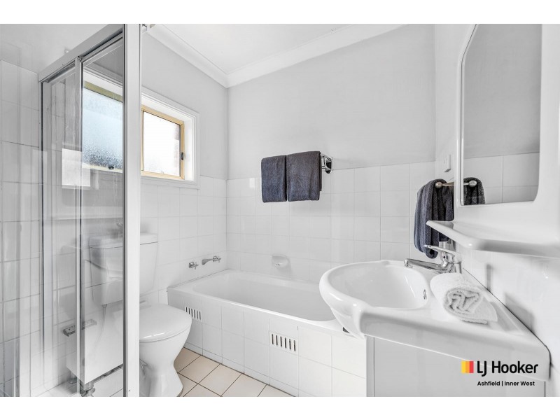 11/3A Queensborough Road, Croydon Park NSW 2133