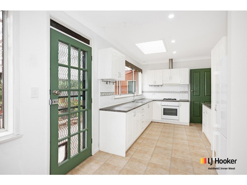 21 Acacia Avenue, Prestons NSW 2170