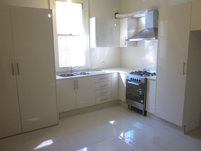 2/19 King Street, Ashfield NSW 2131