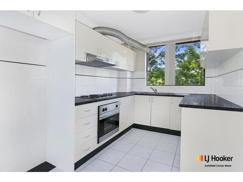 15/33 Sir Joseph Banks Street, Bankstown NSW 2200