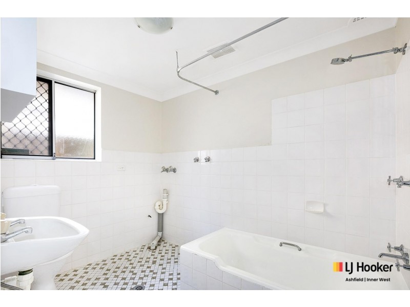 2/18 Chandos Street, Ashfield NSW 2131