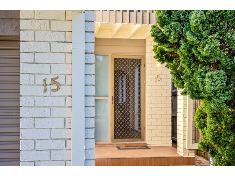 15 Hampton Street, Croydon Park NSW 2133