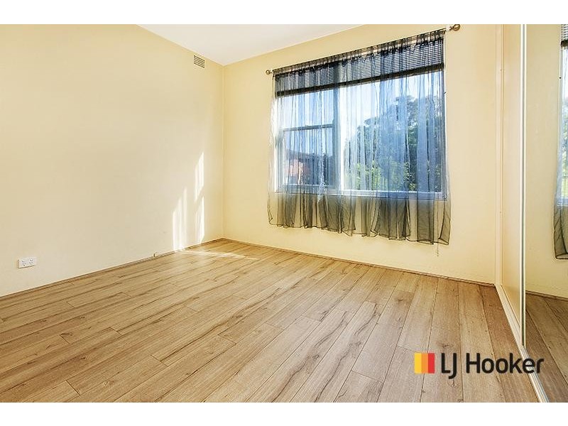 8/4 Loftus St, Ashfield NSW 2131