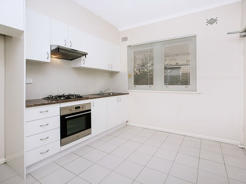 1/57 Grosvenor Crescent, Summer Hill NSW 2130