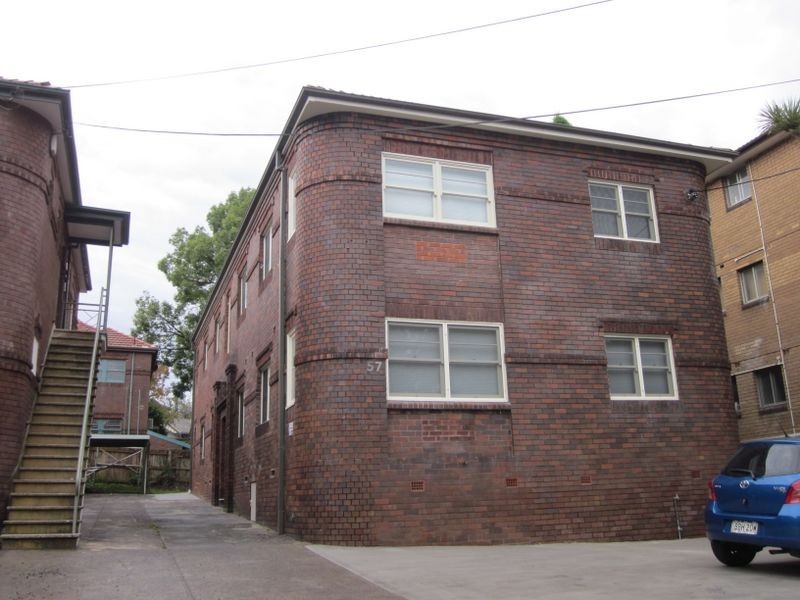 2/57 Grosvenor Crescent, Summer Hill NSW 2130