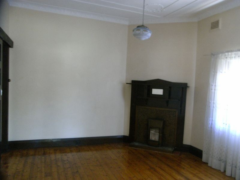 18 Shaftesbury Road, Burwood NSW 2134