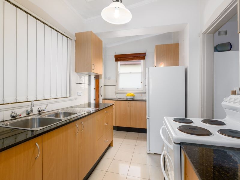 152 Coronation Parade, Croydon Park NSW 2133