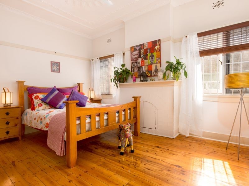 152 Coronation Parade, Croydon Park NSW 2133