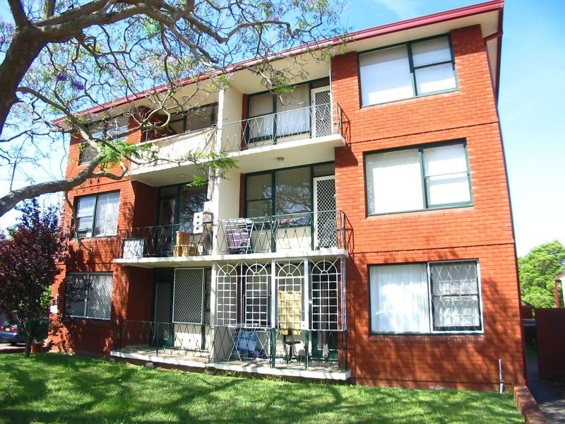 2/5 Henry Street, Ashfield NSW 2131