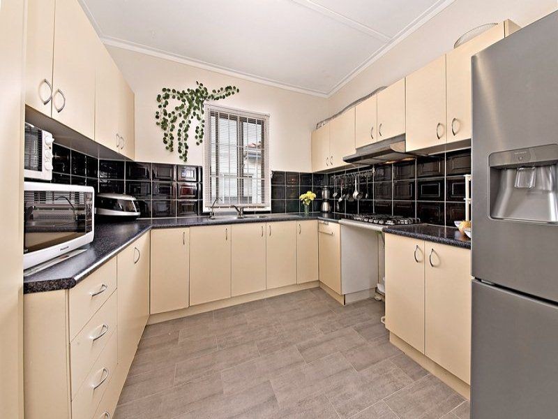 313 Roberts Rd, Greenacre NSW 2190