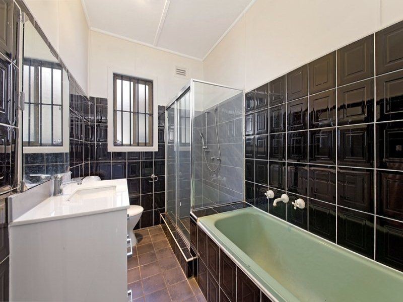 313 Roberts Rd, Greenacre NSW 2190