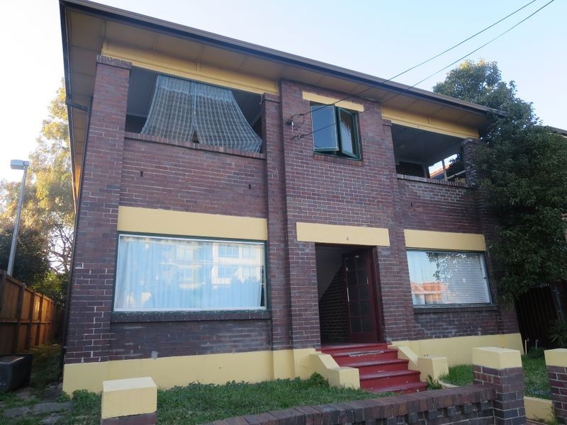 2/4 Queen Street, Ashfield NSW 2131