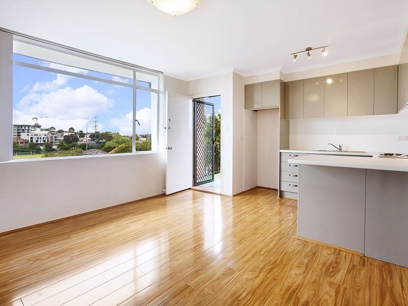 9/13 Ward Avenue, Canterbury NSW 2193