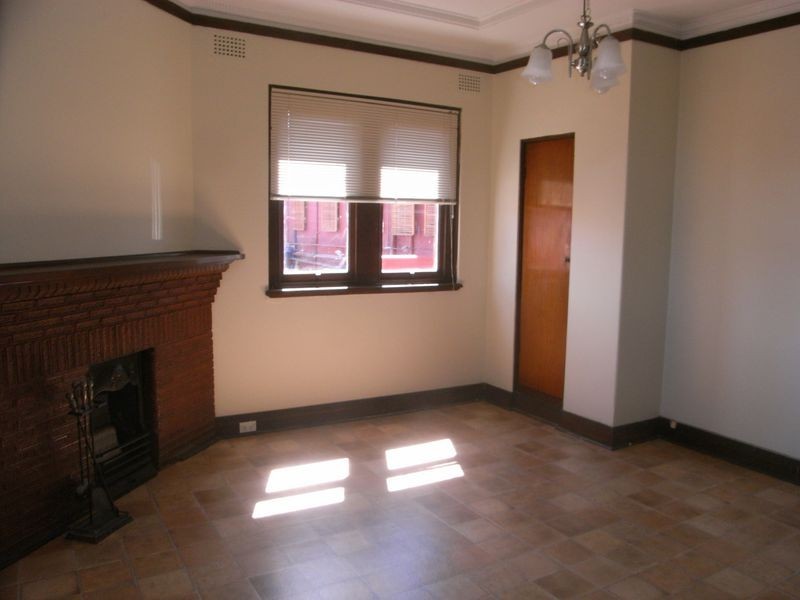 2/15 Duntroon Street, Hurlstone Park NSW 2193