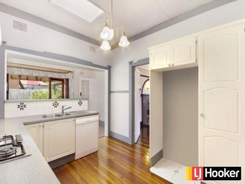 13 Knocklayde Street, Ashfield NSW 2131