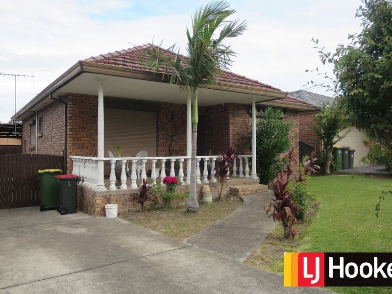 28 Chamberlain Avenue, Caringbah NSW 2229