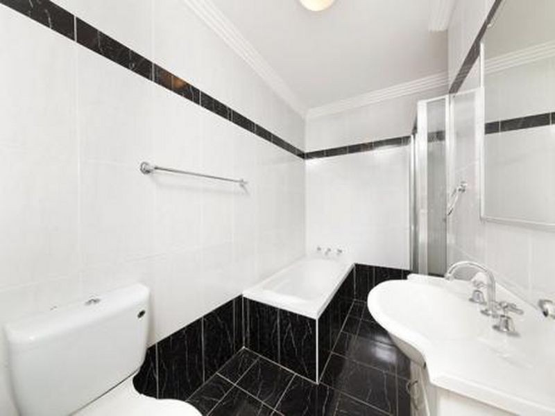 10/14a Orpington Street, Ashfield NSW 2131