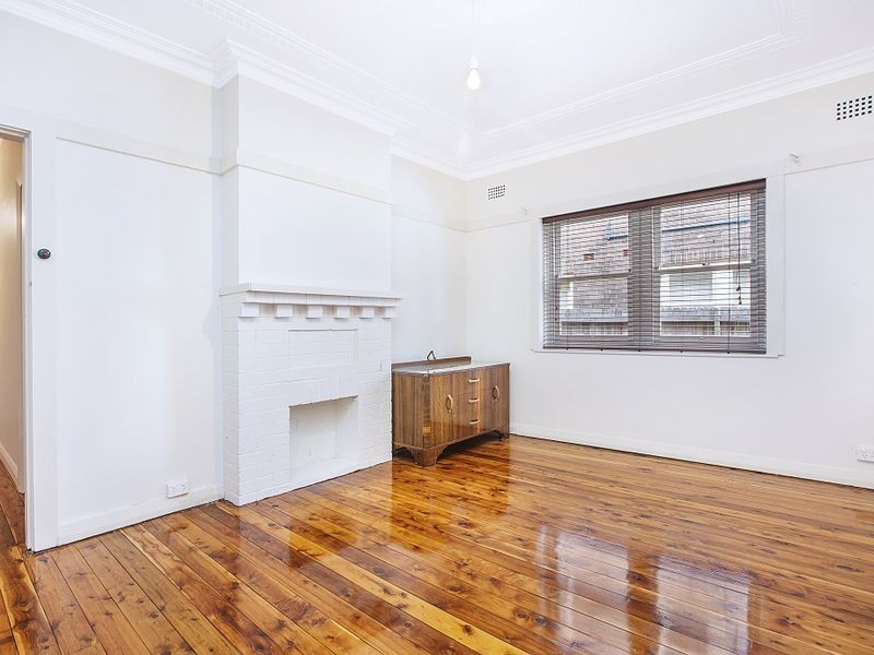 1/10 Grainger Ave, Ashfield NSW 2131