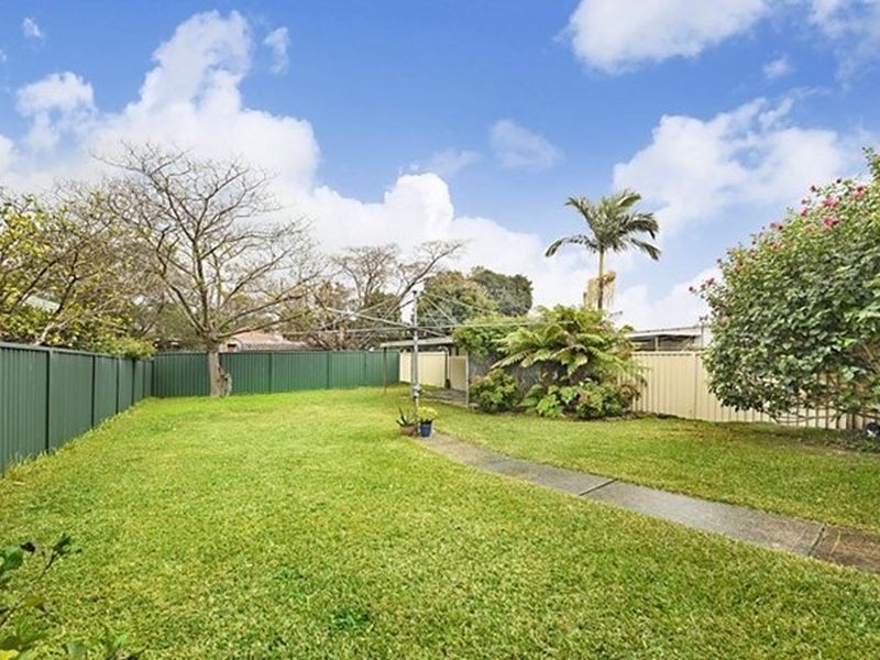 27 Farleigh Street, Ashfield NSW 2131