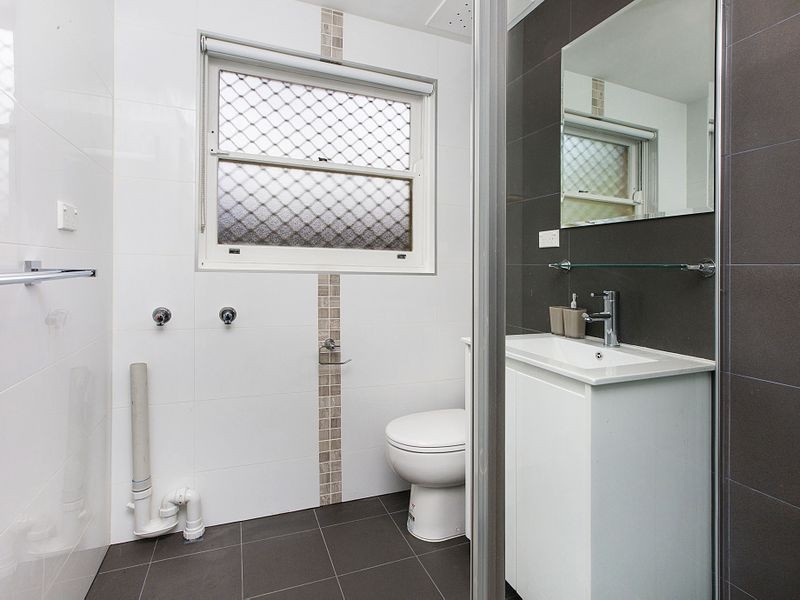 2/28a Henry Street, Ashfield NSW 2131