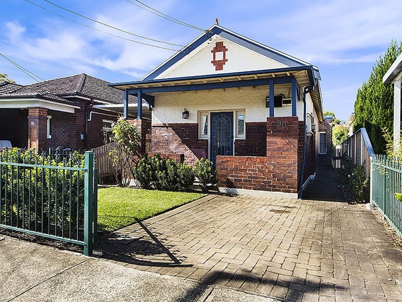 90 Greenhills Street, Croydon Park NSW 2133