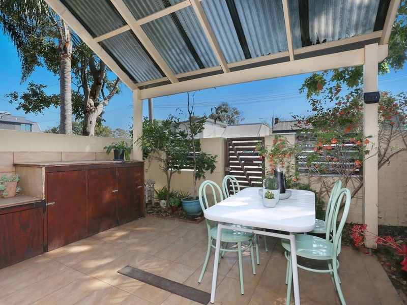 8a Hawthorne Street, Leichhardt NSW 2040