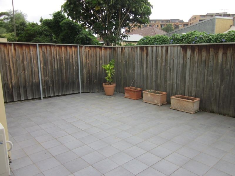 1a/22-28 Thomas Street, Ashfield NSW 2131