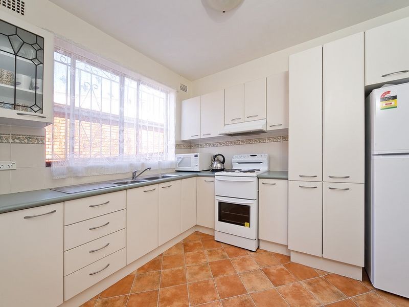 1/4 Julia Street, Ashfield NSW 2131