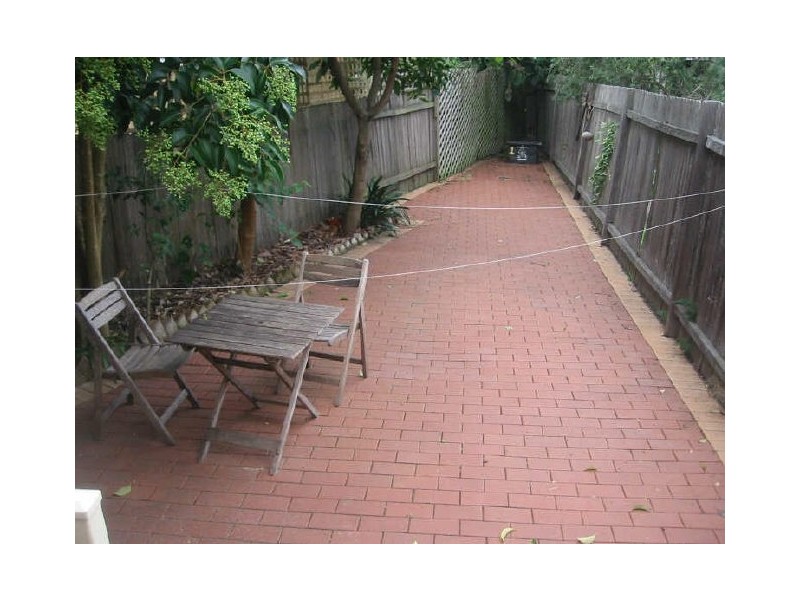 1 Woodlands Road, Ashfield NSW 2131