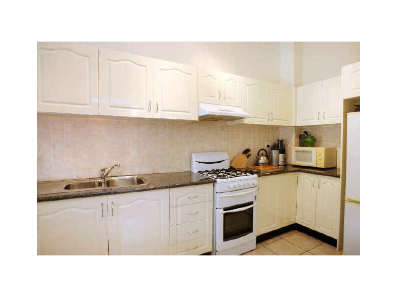 16 Brighton Ave, Croydon Park NSW 2133