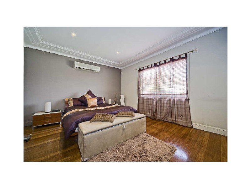84 Walsh Ave, Croydon Park NSW 2133