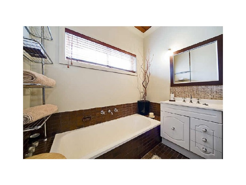 84 Walsh Ave, Croydon Park NSW 2133